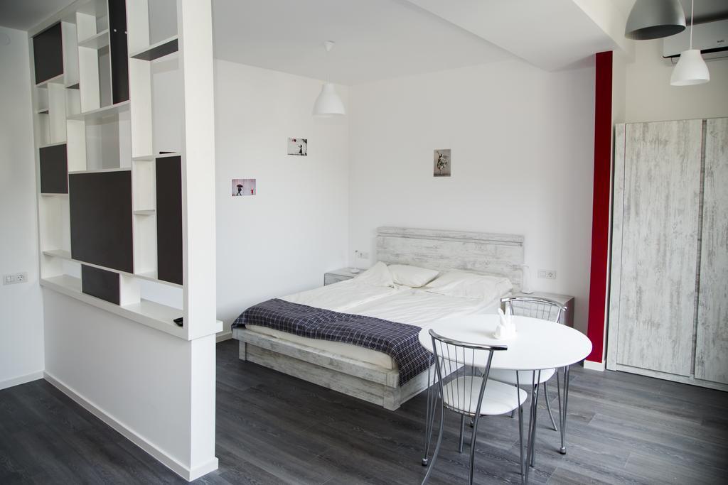 City Centre Apartments By Picnic Erevan Esterno foto