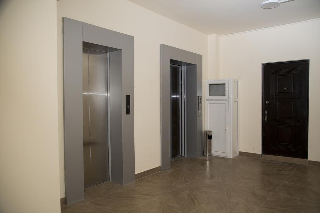 City Centre Apartments By Picnic Erevan Esterno foto