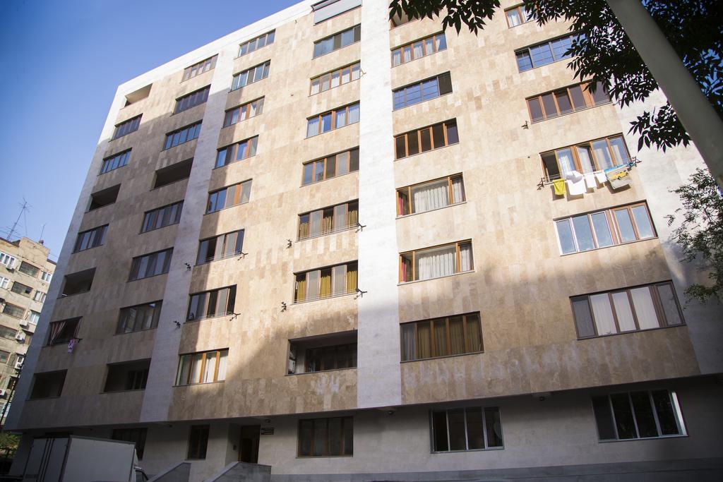 City Centre Apartments By Picnic Erevan Esterno foto