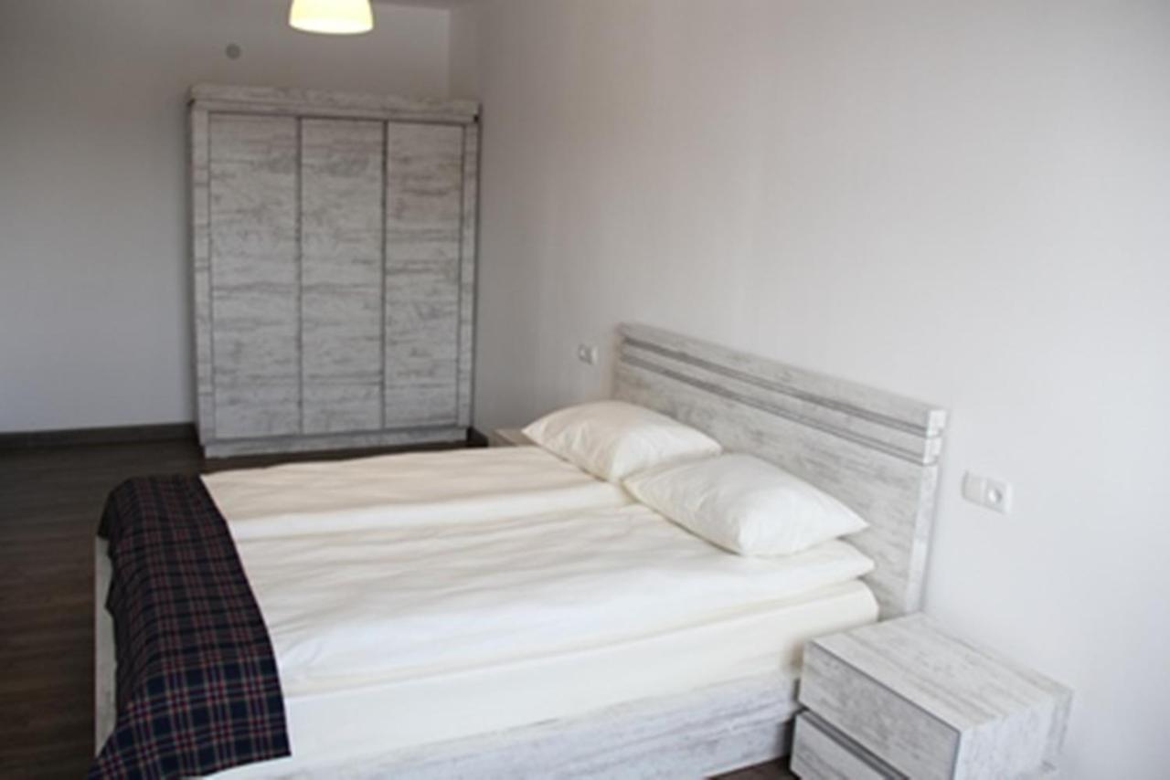 City Centre Apartments By Picnic Erevan Esterno foto